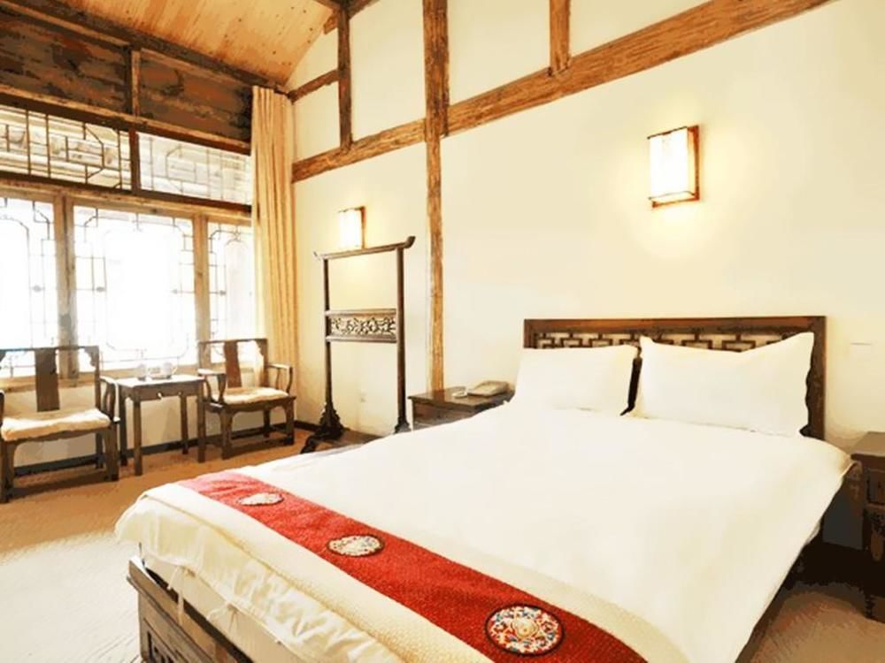 Golden Waterfront Inn Lijiang (Yunnan) Exterior photo